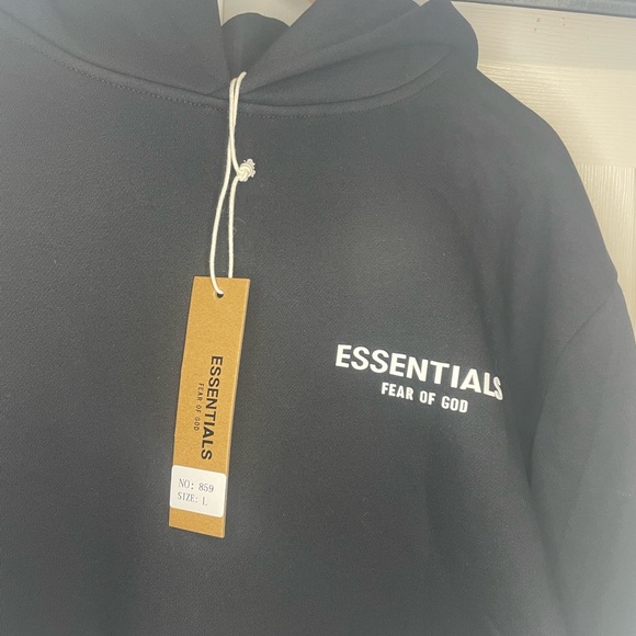 Fear of God Essentials Black Sweatshirt - Picture 3 of 8